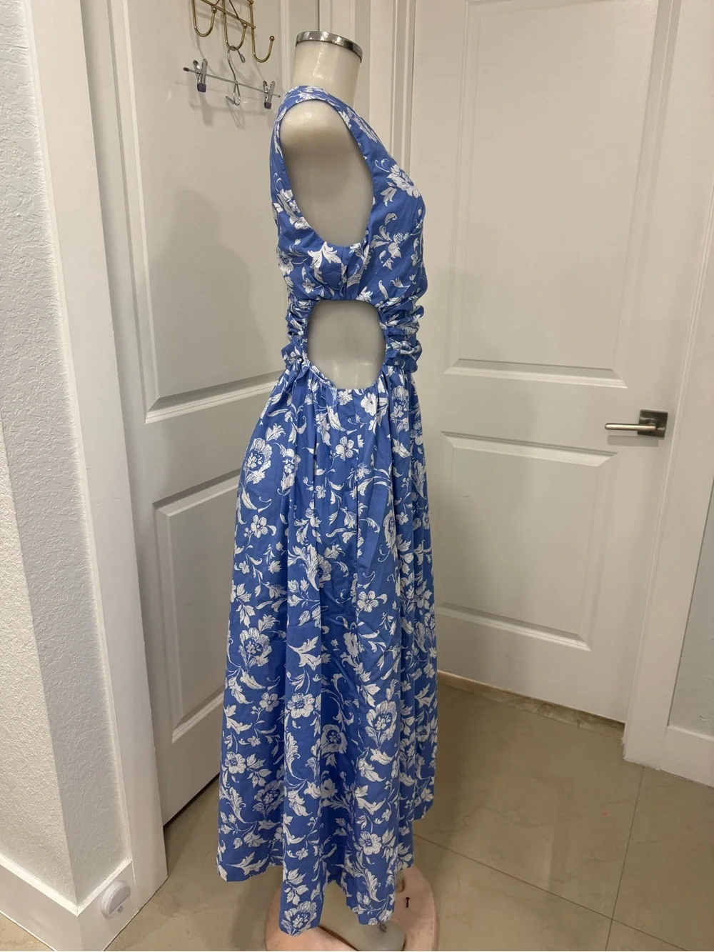 Abercrombie & Fitch light blue